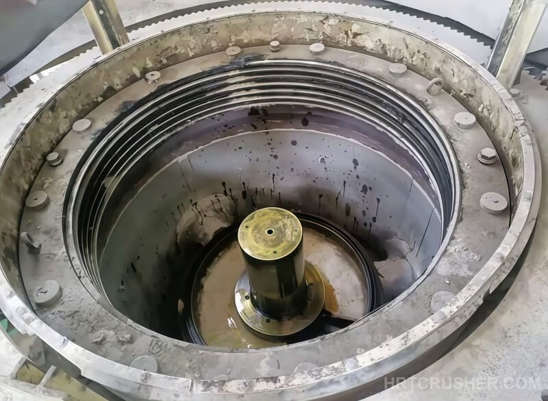 Metso HP500 cone crusher main frame internal view after eccentric assembly reinstallation