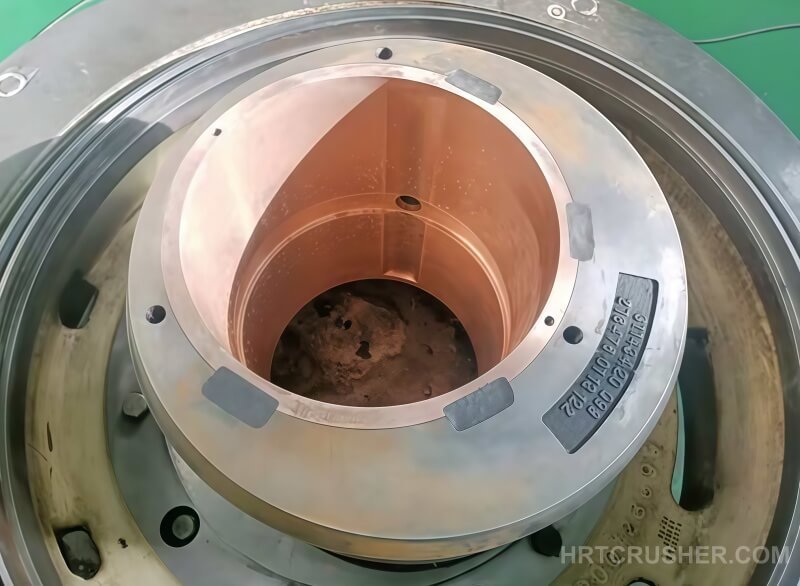 Top view of Metso HP500 eccentric assembly with newly installed bronze bushing